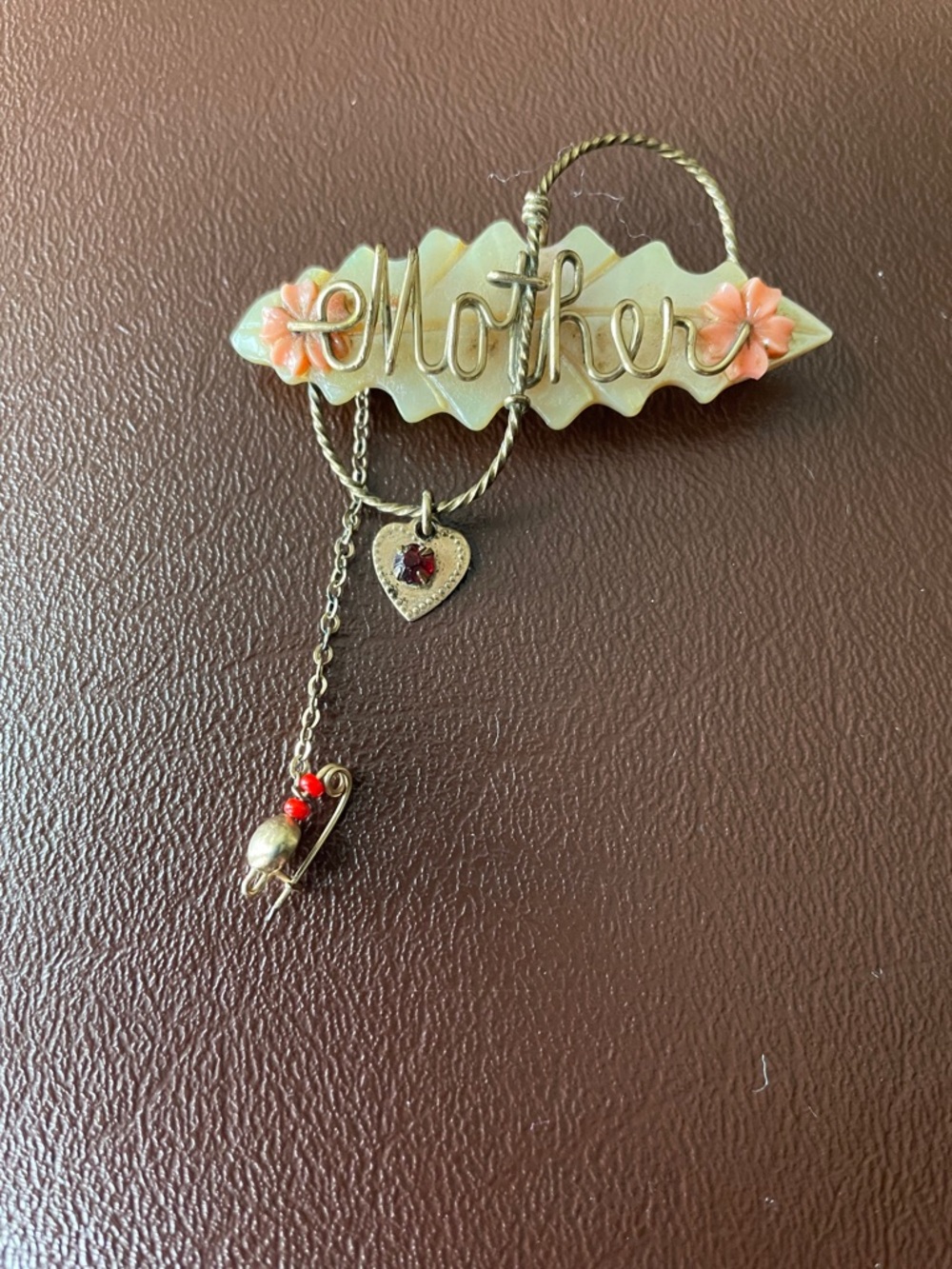 VTG Mother Alabaster Feather Lapel Pin with 2 charms